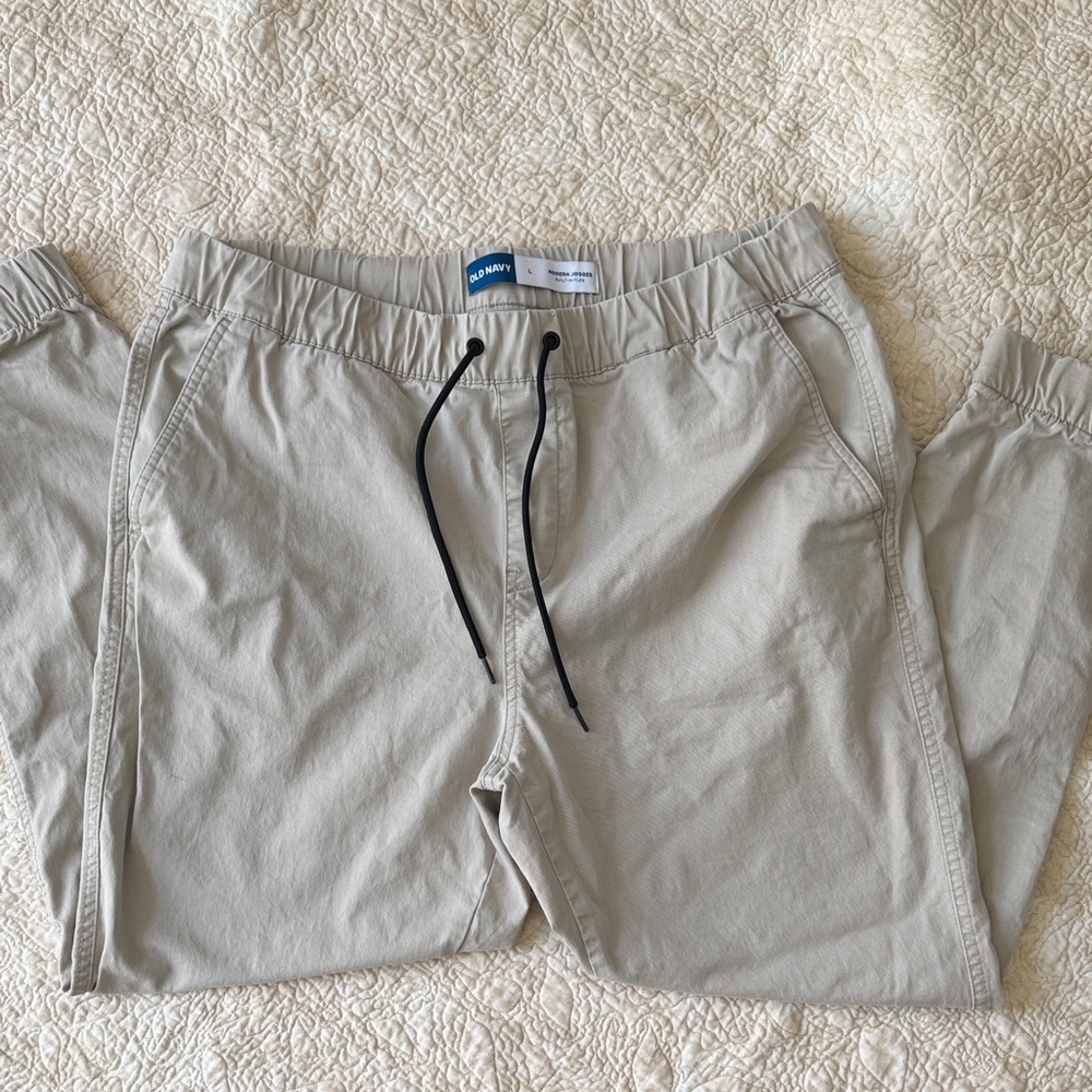 Old Navy Men's Beige Joggers with Black Drawstring
